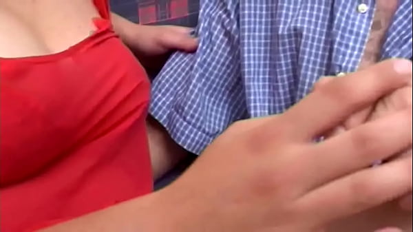 Image Boss tricked the employee by tricking her and then took her to his home