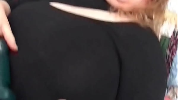 Image Insatiable slut gets free by fucking her pussy with a dildo