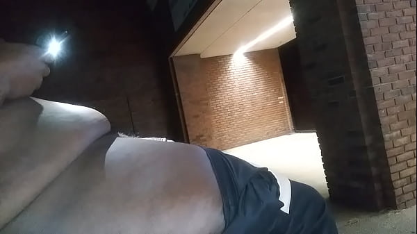 Image BALD CHOCOLATE LATE NIGHT REVIEW