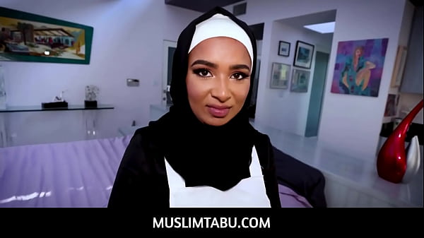 Image MuslimTabu  -  Teen Maid In Hijab Gets Ready To Get Acquainted With My Cock