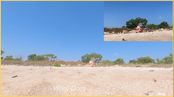 Image Wife goes full nude at public beach