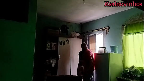 Image Peguei esposa do amigo na cama dele!