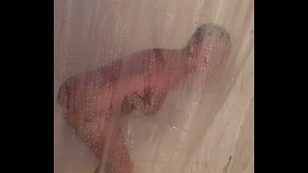 Image Mandeezy4u2 puddles herself