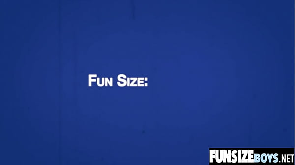 Image Twink gets his ass drilled by muscledaddy during a workout session-FUNSIZEBOYS.NET