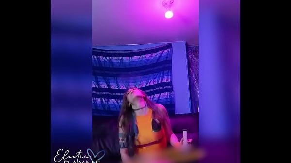 Image XXX CHARMANDER COSPLAY DOUBLE PENETRATION