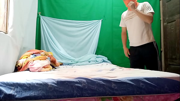 Image mi padrastro esta de compras!! ven te invito para divertirnos... hagamos una pijamada con mascaras y pongamonos sucios - PORNO REAL CASERO