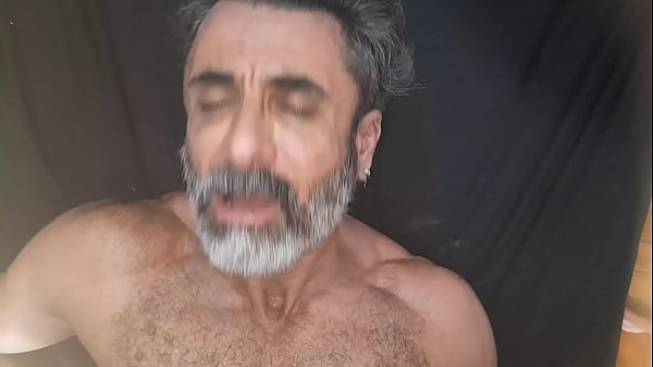 Image Roludao peludo me pegou de jeito e socou tudo pra dentro