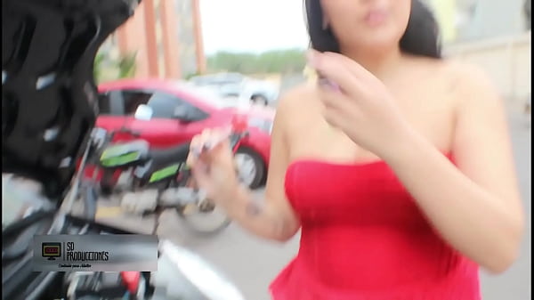 Image Follo la polla del mec&aacute_nico por su servicio de reparaci&oacute_n