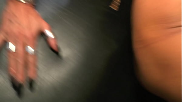 Image GANGBANG MIT SIDNEY DEUTSCHE GOTHIC MILF WILL SPERMA IN DER FOTZE