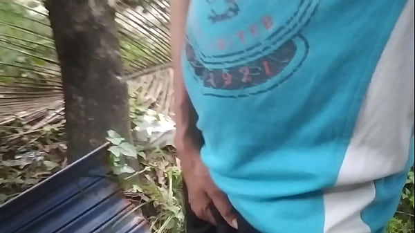 Image Pakinoon Masturbating Moan with please in an Abandoned Area and Cum on a Leaf and Eat