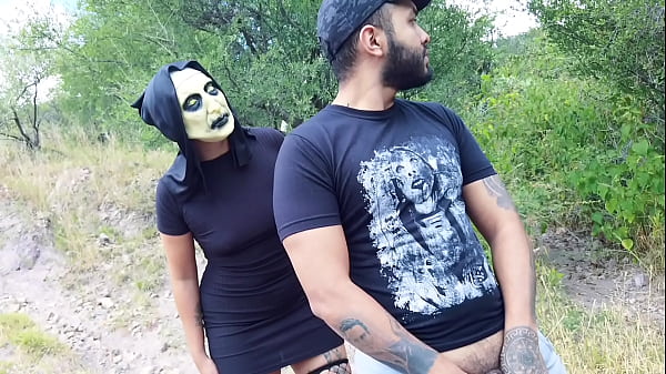 Image Valak se aparece en el cerro embrujado
