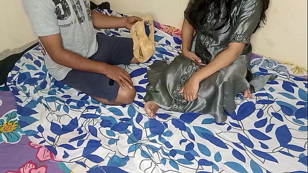 Image Fucking XXX stepsister While caught her changing clothes! hindi audio