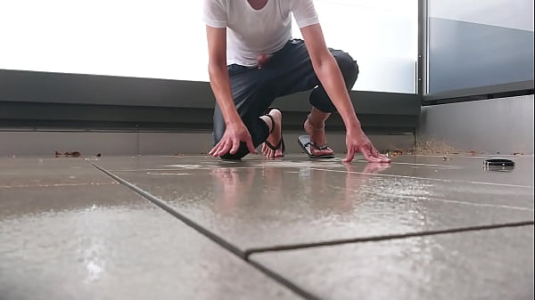 Image Masturbation in the rain