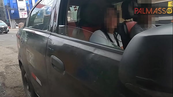 Image POR FAVOR PAGA EL TAXI, desconocida no tiene dinero para pagar su carrera al taxista y me pidi&oacute_ ayudarla a cambio de follarla en un coche