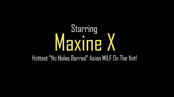 Image Maxine X Piss, Squirts & Finger Fucks Herself During Close-Up Scenes!