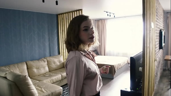 Image Realtor squealed on client's cock