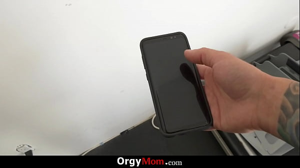 Image Stepson's Friend Sneakily Pounded Stepmom's Motherly Pussy - Orgymom