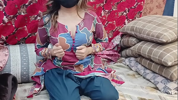 Image Sobia Nasir Teasing Her Hubby