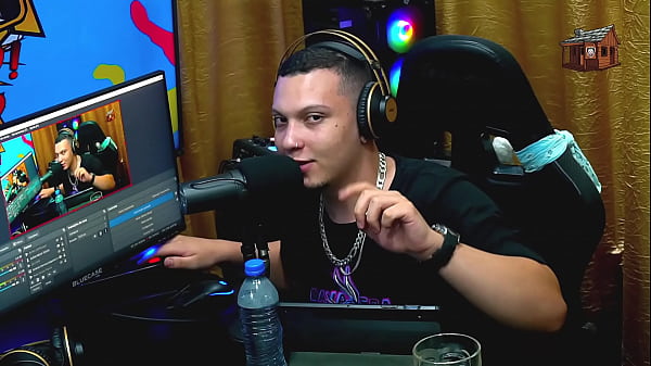 Image Ruan Tira a Roupa da Bia Hot e fica louco por ela peladinha no Est&uacute_dio! - Podcast P&aacute_pum no Barraco! COMPLETO NO SHEER - XVIDEOS RED