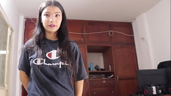 Image AMIGO pone una gran polla y se folla la boca de la Vecina mientras el programa ? creampie ?oral - porno en espanol - real casero