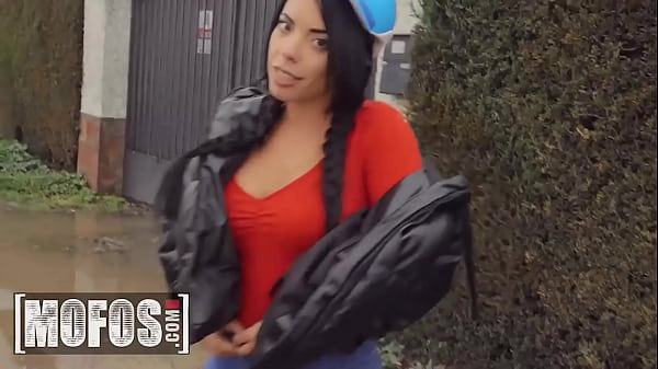 Image Megan Fiore Seduces Jordi ENP To Give Her A Ride Not Knowing He Already Had His Eyes On Her Sexy Ass - MOFOS