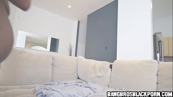 Image Lil D gets a hand and mouth from his horny stepsis... - black porn