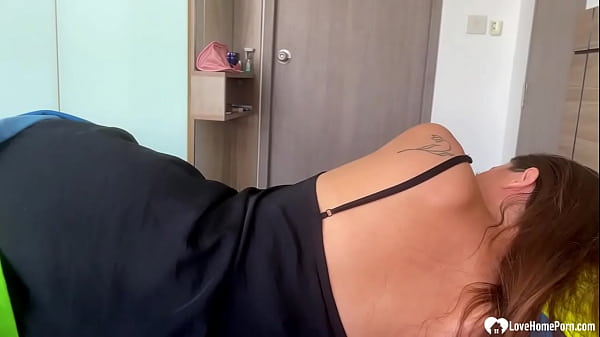 Image Girlfriend lets me fuck her on camera