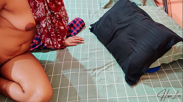 Image Beautiful Asian Aunty Invites Her Lover Into Her Bed.