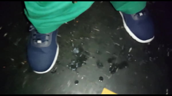 Image Sentou Gostoso no Brinquedo grosso e Gozou fartamente jorrando leite no ch&atilde_o