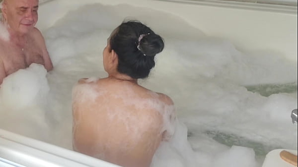 Image CUM IN MY JACUZZI WITH AGARABAS AND OLPR - PREVIEW