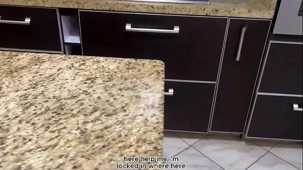Image Padrastro me Encontr&oacute_ Atascada a su Hijastra y Aprovecha su Gran Culo - Video Amateur Casero
