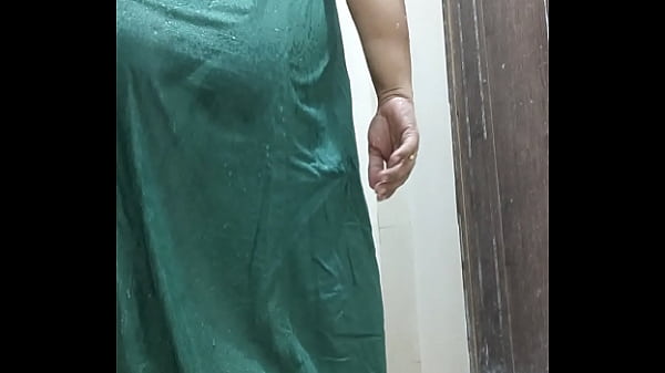 Image Sonam bath New video