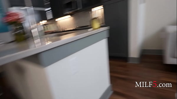 Image This MILF Shows Him Why He Should Stay - MILF5
