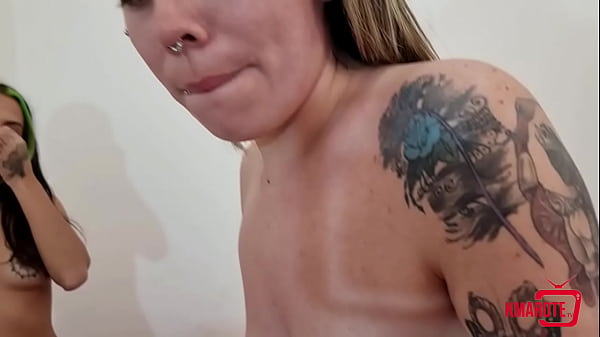 Image Orgia gostosa com duas putinhas safadas que amam engolir a piroca at&eacute_ o talo