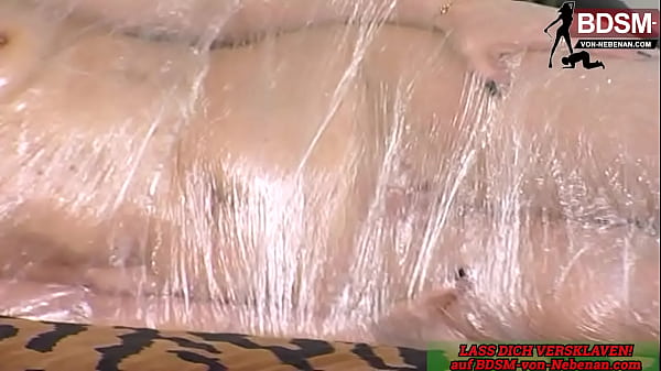 Image Deutsche devote ehefrau versucht folien fetish bei bdsm session