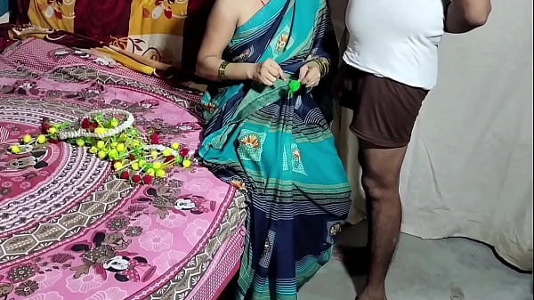 Image Indian Desi Village pataka maal aage se nahi piche se