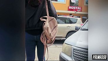 Image EN LA CALLE, una se&ntilde_ora infiel madurita es pillada y termina follando con un joven desconocido, antes de que llegue su esposo a casa.