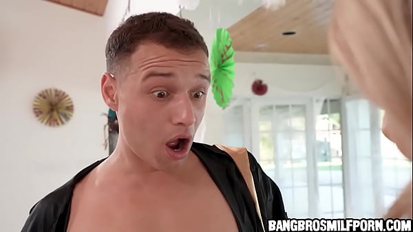 Image Stepmom convinces stepson to take pictures of her in her halloween costume