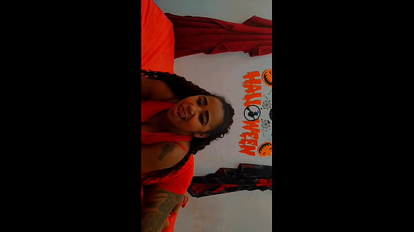 Image HalloWeen Bruxinha  Esteve Fazendo Cagada Panquei Forquei Soquei Nutella Gozada A Dentro HalloWeen.S&Oacute_ Deu Merda Saindo