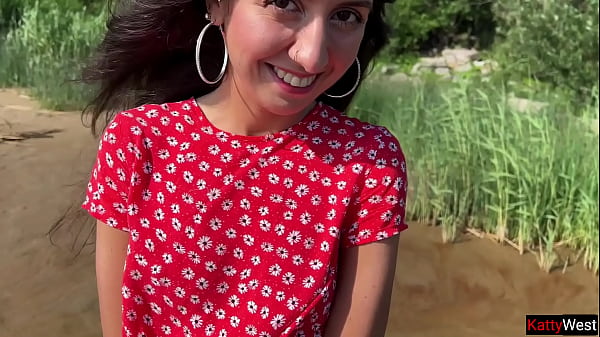 Image Took my cute stepsister to the lake and cum in her pussy