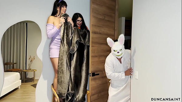 Image Halloween threesome