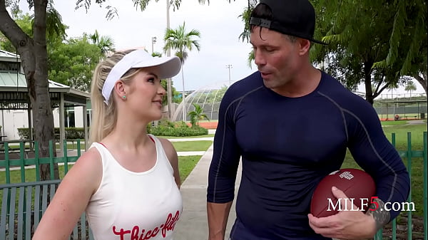 Image MILF Celebrating Getting To The Finish Line - Slimthick Vic - MILF5