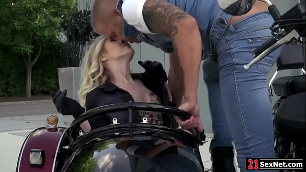 Image Russian girlfriend fucked on bfs bike