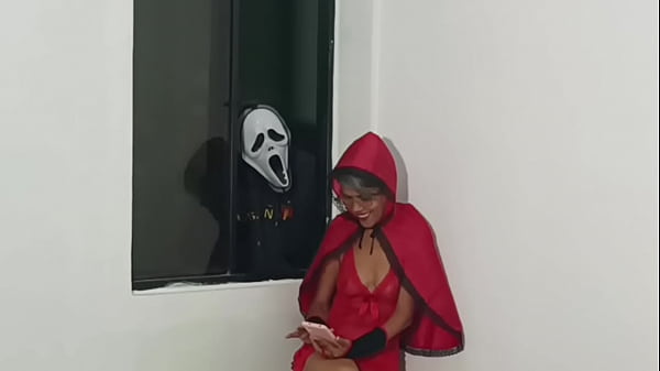 Image fucking Little Red Riding Hood's stepsister on Halloween ???