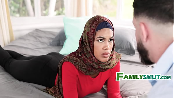 Image God Damn Stepbro.. I Hope My Hubby Is As Big As YOU - FamilySmut
