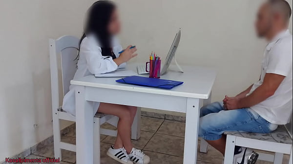 Image doutora jennyfer resolve problema de ere&ccedil_&atilde_o durante exame!