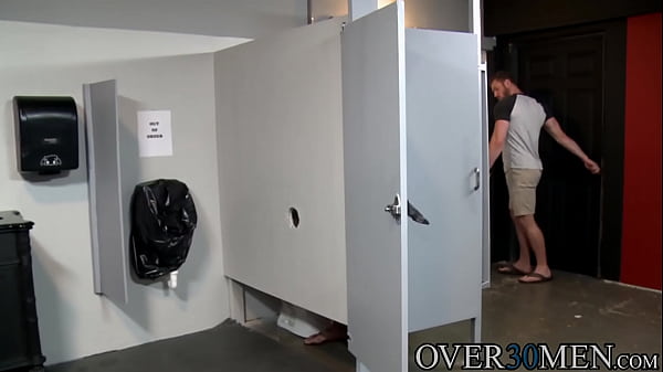 Image Ace Era sucks off Jace Chambers in glory hole room