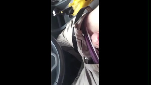 Image Paguei um boquete gostoso no ex diretor da Hotboys no carro