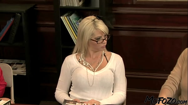 Image MOFOZO.com - Busty Blonde Gets A Big Facial!