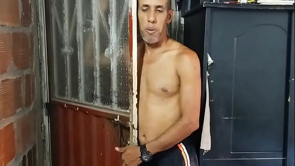 Image &iexcl_Qu&eacute_ culo! Le follo el co&ntilde_o a mi hermosa madrastra mientras estamos solos en casa